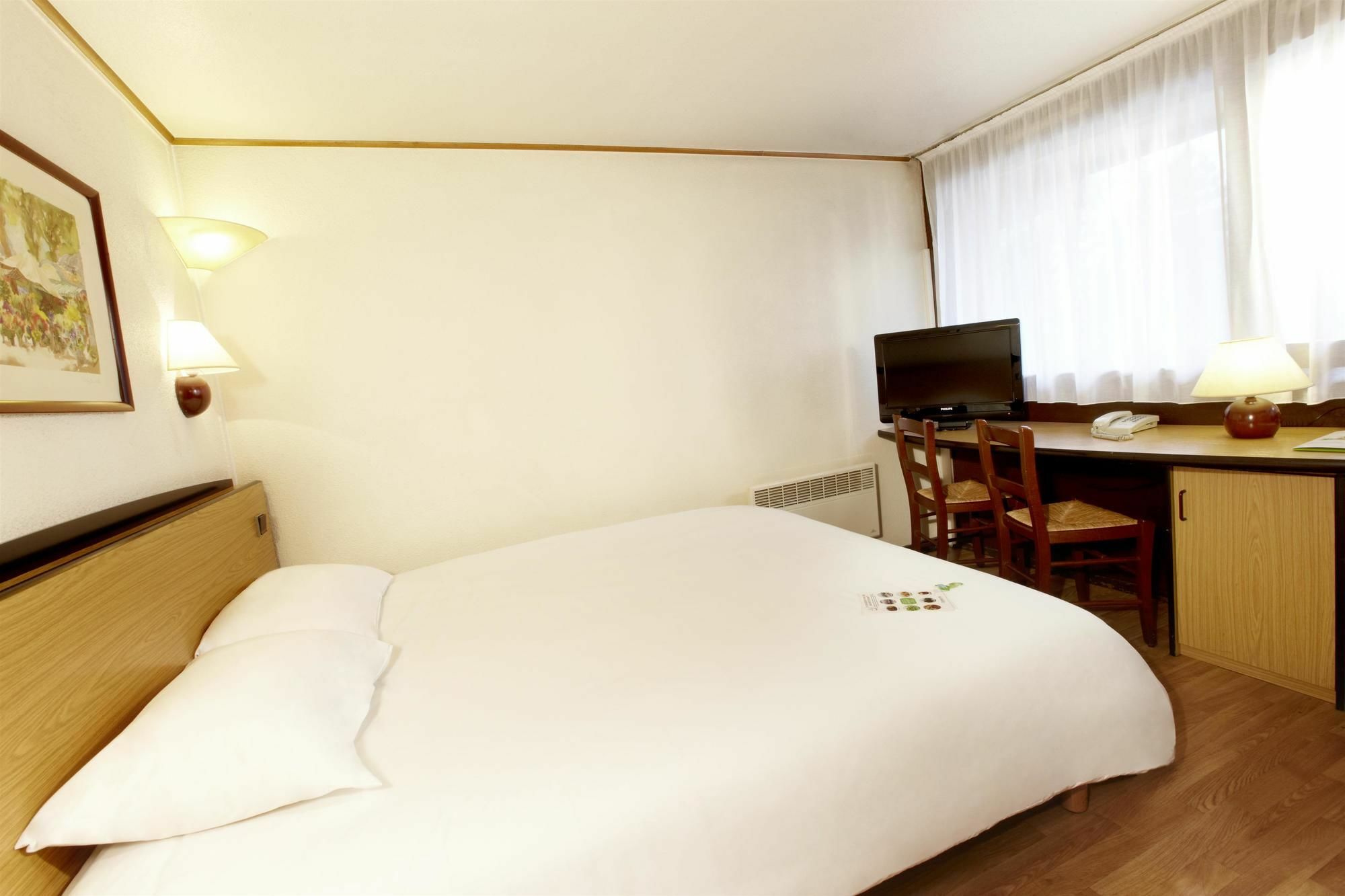 Kyriad Direct Nancy Est - Essey Exterior foto